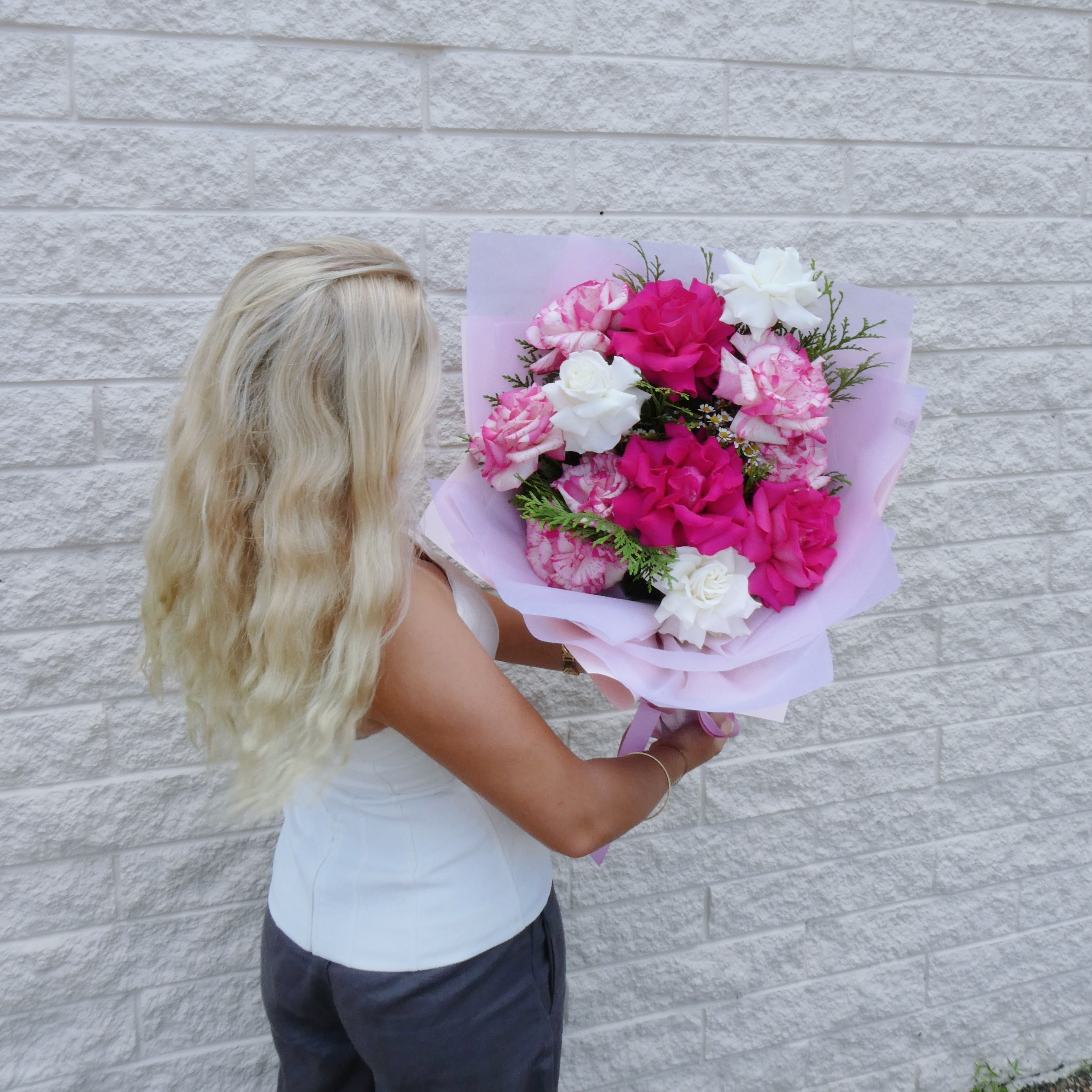 En Masse Roses