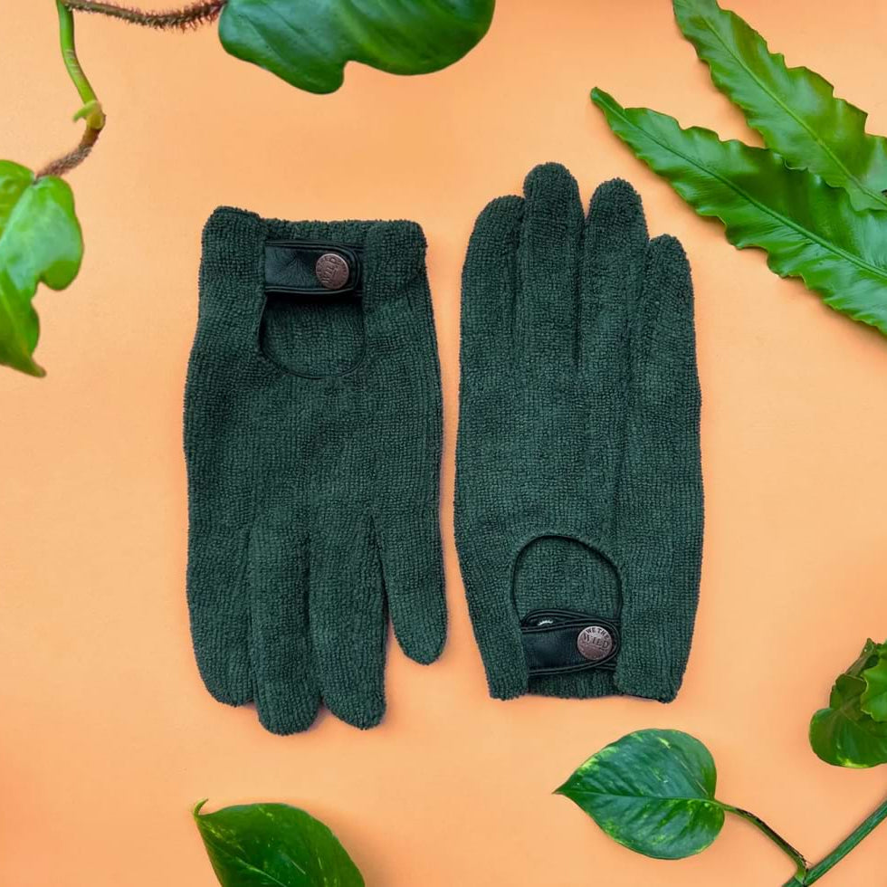 We The Wild - Leaf Cleaning Gloves